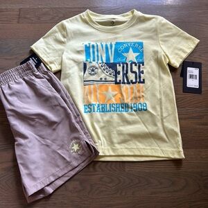 NWT Converse Boys Set size 6